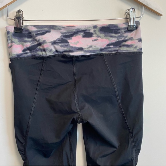 LULULEMON Water Bound Crop Wamo Camo Bleached Coral Pink Black Swim Size 4 - Picture 10 of 11